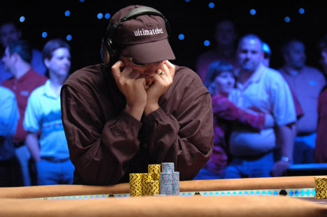 Phill Hellmuth in full focus mode.