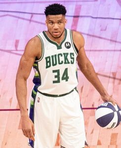 What is the current status of Giannis Antetokounmpo's injury?