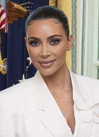 Kim and Kourtney riding the New York City subway