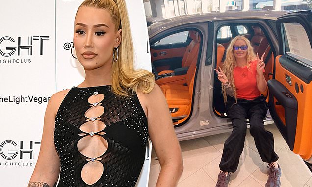 After joining OnlyFan, Iggy Azalea spends $1,000,000 on a Rolls-Royce and boasts that she has the same wealth manager as George Clooney