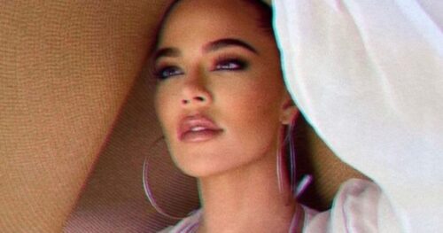 Khloe Kardashian stuns in the world's smallest string two-piece in a ...