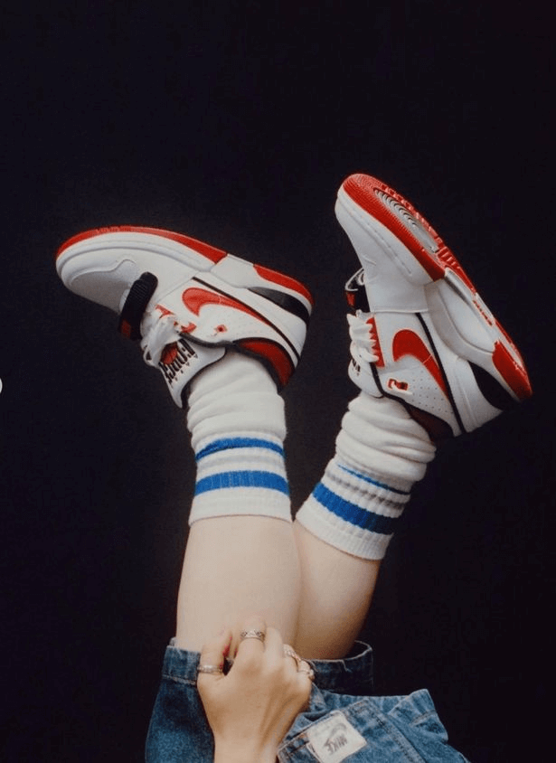 During her promotion of her Nike Air trainers, Billie Eilish flashed her bare legs at the camera, leading fans to call her “literal religion”.