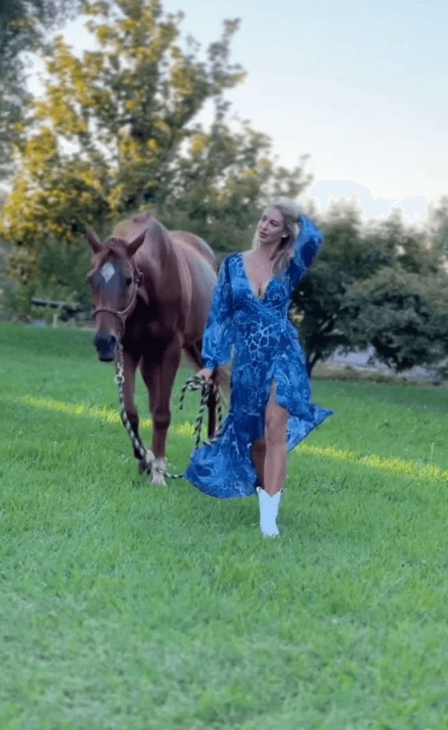 Golf influencer Bri Teresi wows in new video with perfect and idyllic outfit choice