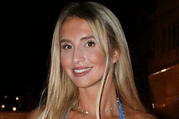 With her tight fitting outfits, Maria Arreghini left little to the imagination as she sent fans wild.