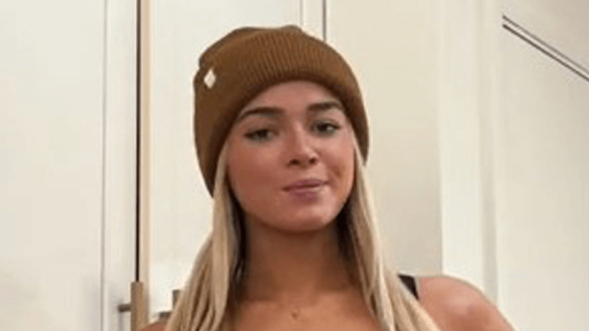 LSU gymnast Olivia Dunne surprised fans in a new video with a skin-tight outfit and a cryptic message LSU gymnast Olivia Dunne surprised fans in a new video with a skin-tight outfit and a cryptic message
