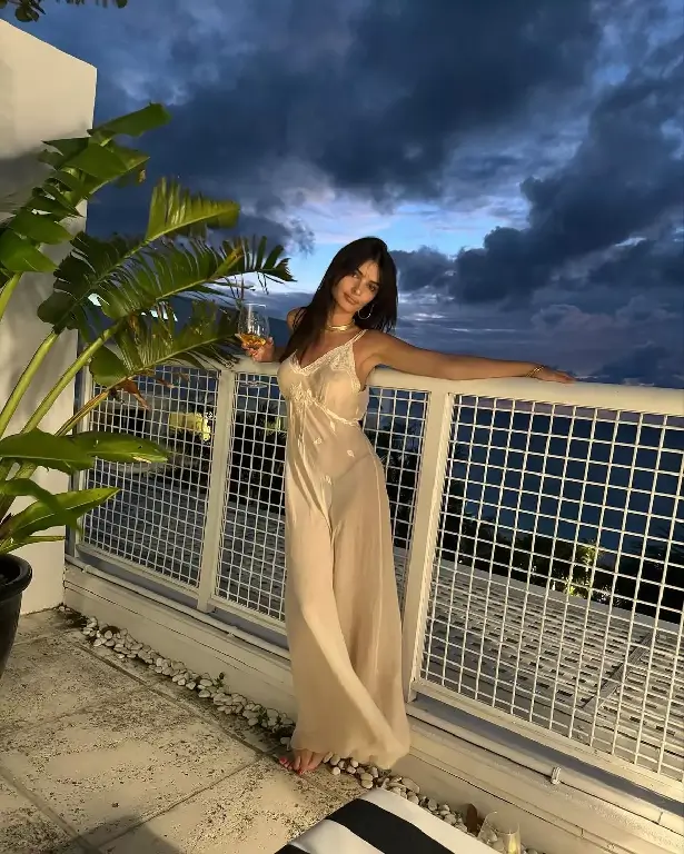 Emily Ratajkowski caused quite a stir after ditching her bra in a see-through nightgown while vacationing in the Cayman Islands.