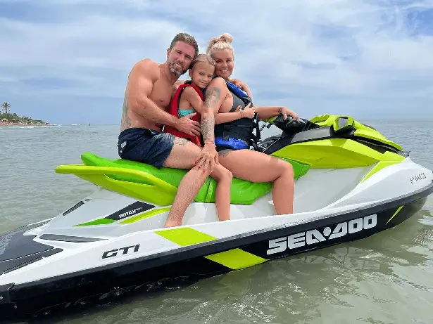 Last October, on her Instagram, Kerry Katona shared photos of her family vacation.