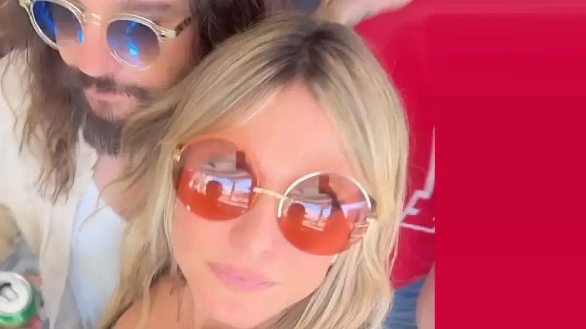 Heidi Klum, 50, flashes curves in lace look as she films steamy snog with husband Heidi Klum, 50, flashes curves in lace look as she films steamy snog with husband