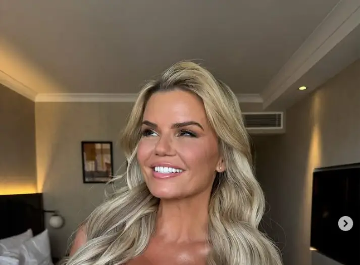 Kerry Katona wore a stunning plunging floral minidress that perfectly showcased her transformed figure