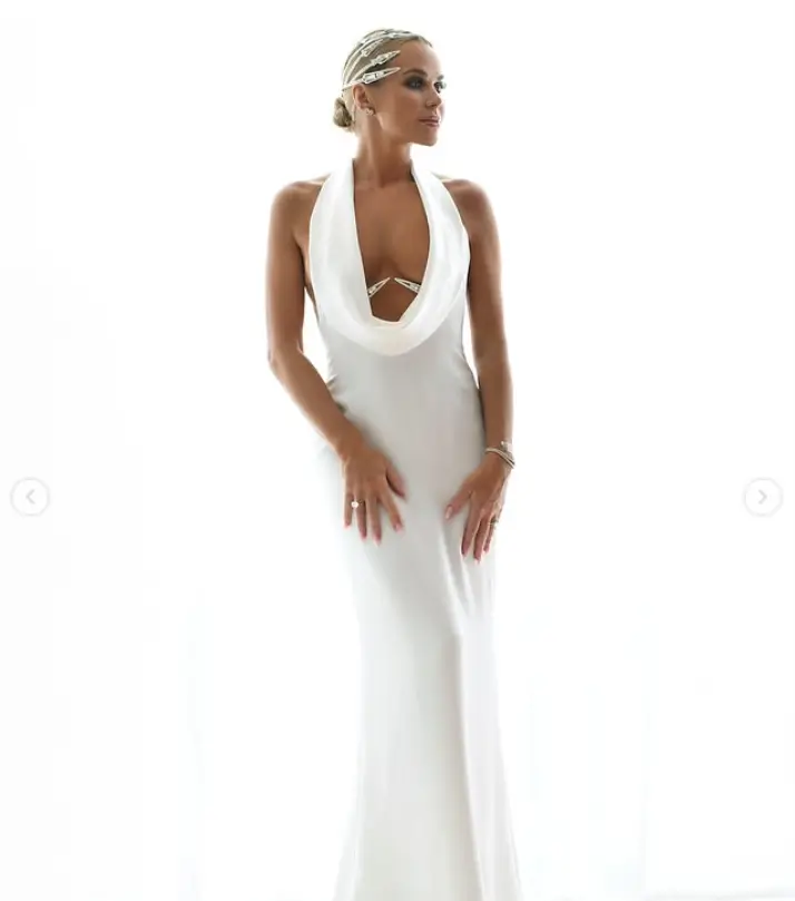 Amanda Holden captivated the audience with a stunning plunging satin gown, accentuating her physique