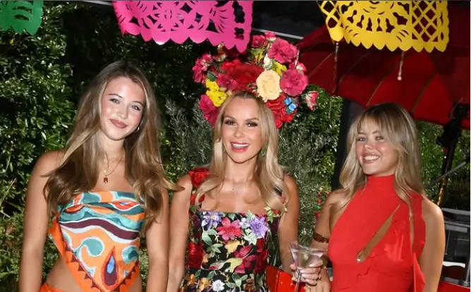 Amanda Holden dazzled everyone with her fabulous mini dress and gorgeous floral headdress