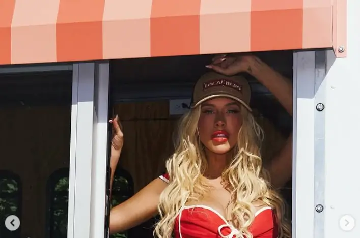 Christina Aguilera Highlights Her Bikini Body In A Tiny Red Bikini At The Ice Cream Truck